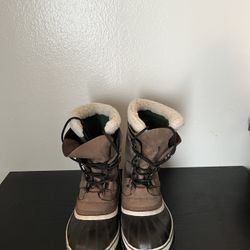 Sorels Size 10- Barely Worn