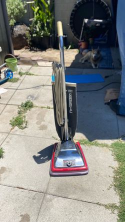 Sanitaire Commercial Vacuum works great