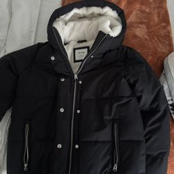 hollister puffer jacket 