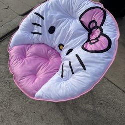 Hello Kitty  Chair 