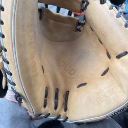 Wilson A2000 Mitt 1 Year Old Broken In Mint