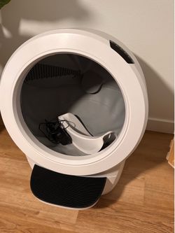 White Litter-Robot 4