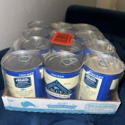 Blue Buffalo Homestyle Recipe Adult Wet Dog Food, Made with Natural Ingredients, Chicken Dinner With Garden Vegetables, 12.5-oz Can (Pack of 12)