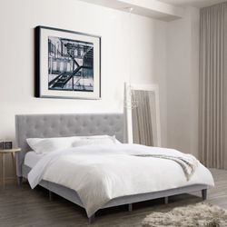 King Size Bed + Mattress Included ☁️ Clean & Ready for Pickup!