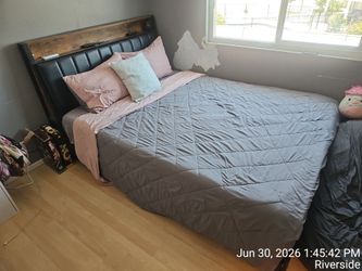 Queen bed