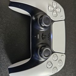 PS5 DualSense Controller – WHITE - Like NEW 
