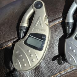 Vet Temp Meters Two Left
