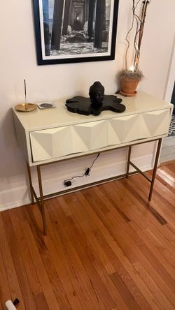 Credenza