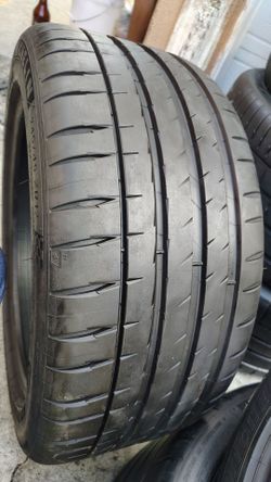1 llanta Michelin Pilot sport 4 s 245/45/ZR/17 99% de vida