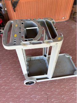 Continental cleaning utility cart