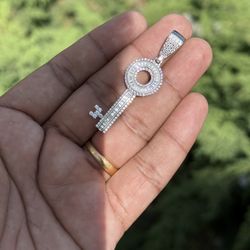 925 Sterling Silver Key Pendant