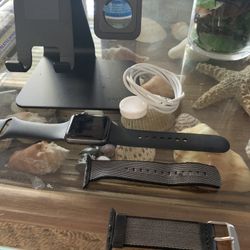 Series 3 Apple Watch With Charging Station 