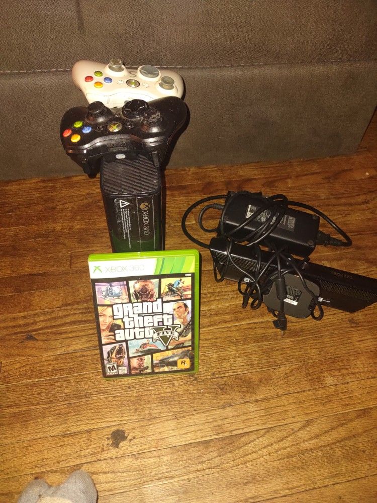 Xbox360 Comes With Everything In The Picture 