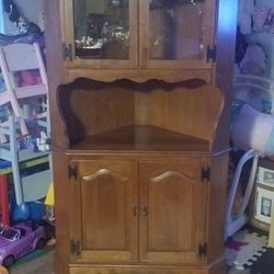 Corner Dresser 