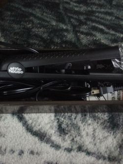 Professional ceramic hair iron