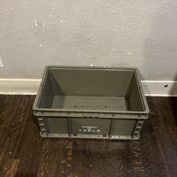 Solid Crate - 23”L X24”W X11”H