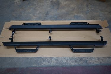 Genuine Toyota Tacoma Double Cab Assist Step Predator Tube Steps