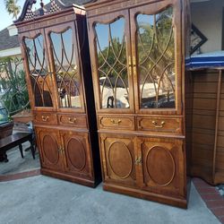 The Mahogany Collection Thomasville Beatiful China 36 Length  88 Heigth  18 Width