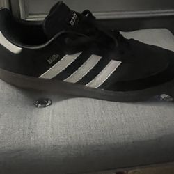 Men’s Black And White Adidas samba 