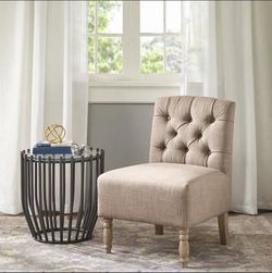 Threshold single chair