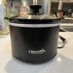 Small 7” Crock Pot