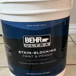 Behr Ultra strain blocking. Paint-Primer