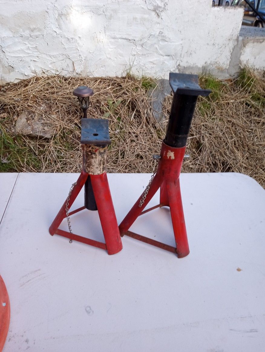 Car Jack Stands 