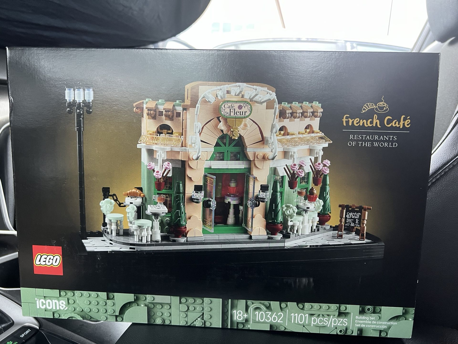 Lego French Cafe