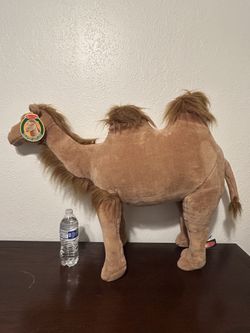 New Melissa & Doug Camel $80 firm