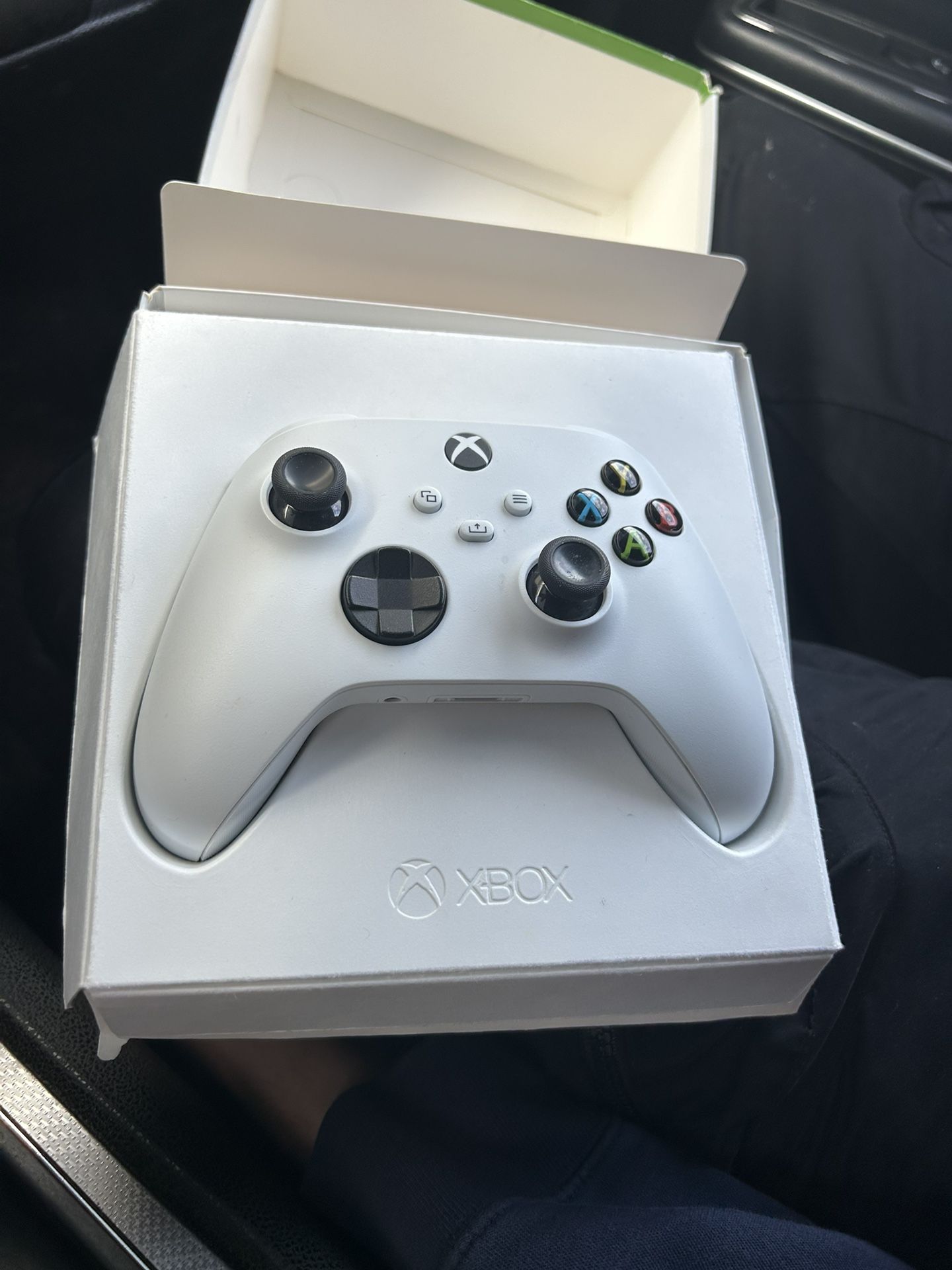 Robot White Xbox Controller