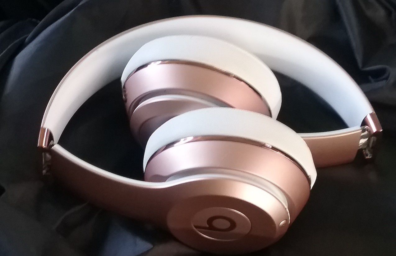 Beats by Dr. Dre Solo3 Wireless headphones