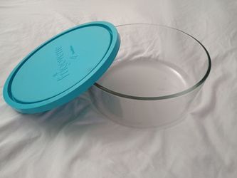 FRIGOVERRE 9.5 INCH 85 Oz. GLASS WITH LID FOOD STORAGE