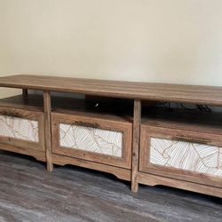 Wooden Tv Stand With Reversible Drawers 
