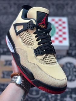 Air Jordan 4 Pizza