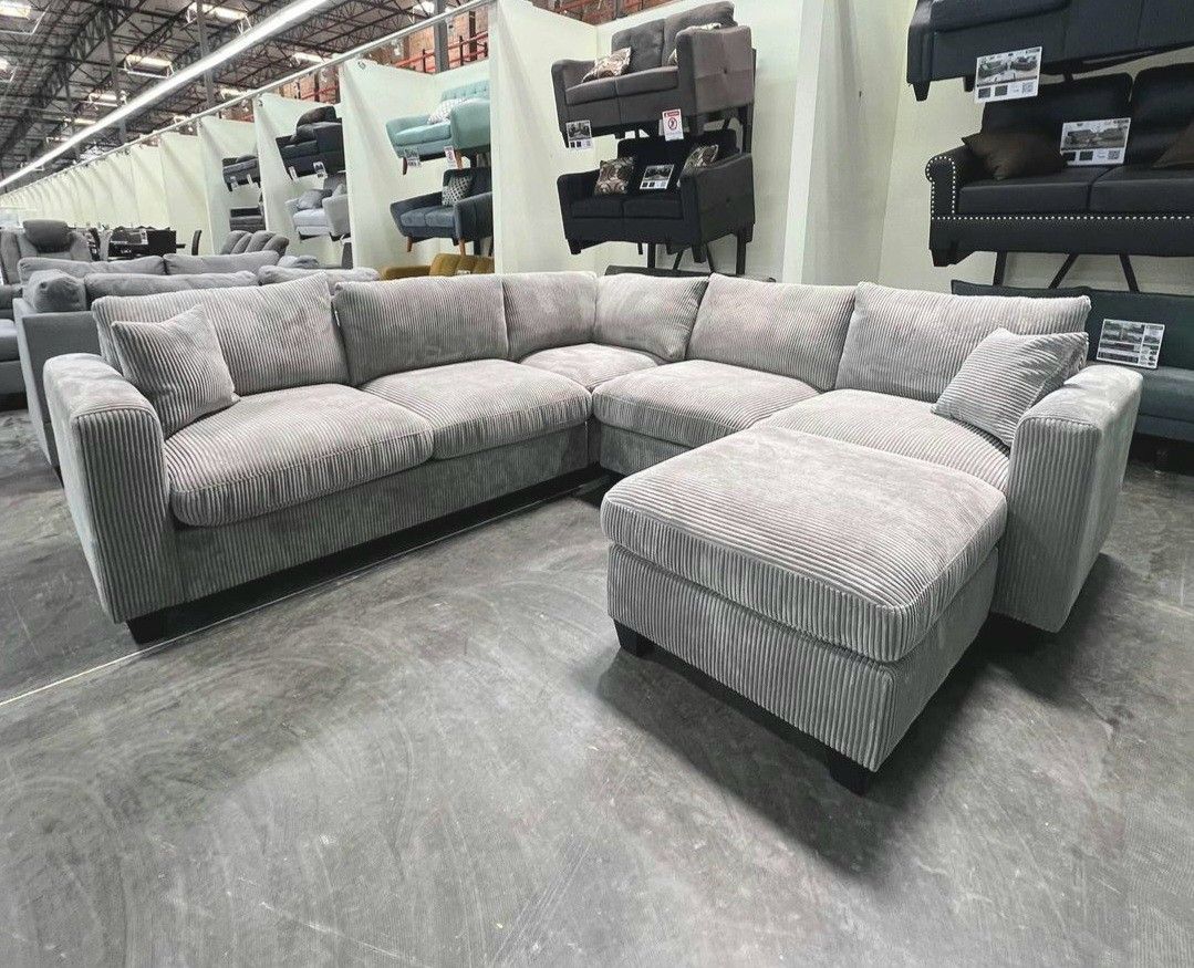 Sectional Sofa 99x99x35H