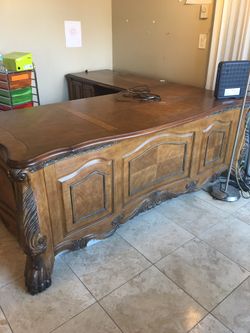 Gorgeous executive desk-MUST GO