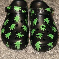 “Leafy” Crocs (size M8/W10)