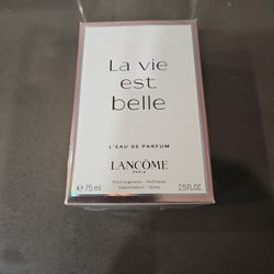 LA Vie Est Belle Perfume