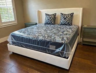 ❤️🔥 QUEEN SIZE MEMORY FOAM FIRM MATTRESS BLOWOUT SALE! 🔥❤️ Starting at Just $100! Take Home Today for Only $10 Down! 💥