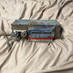 1957 Cadillac Radio