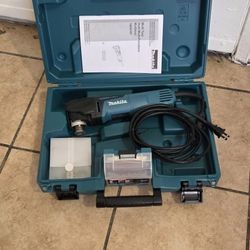 MAKITA 120 VT MULTI TOOL NEW VARIABLE SPEEDS 