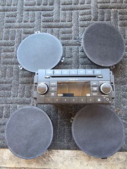 2011 jeep wrangler radio and speakers
