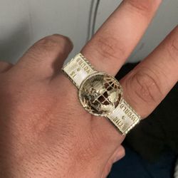 The World Is Yours Two Finger Ring