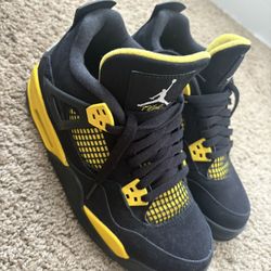 Jordan 4 Yellow Thunder 