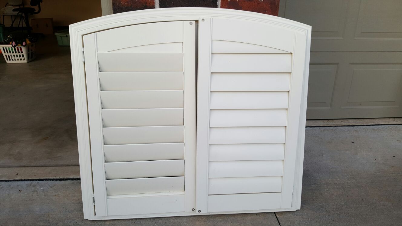Plantation shutter