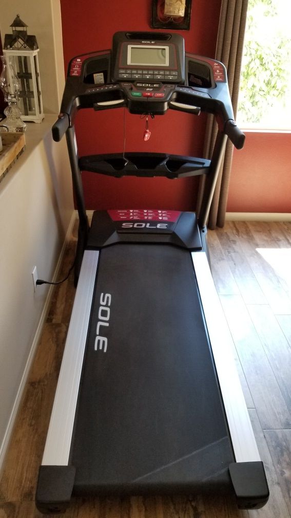 Sole F80 Treadmill practically new for Sale in Santee, CA OfferUp