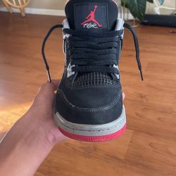 Jordan 4 Bred