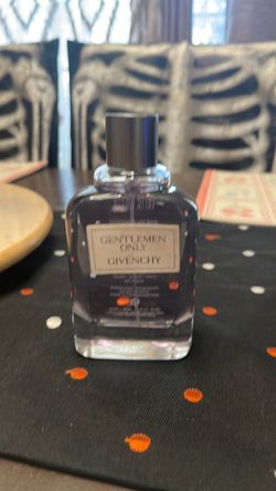 Gentlemen only Givenchy (3.3 Fl Oz) Cologne