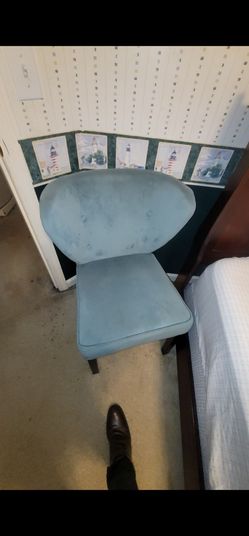 Tufted Accent Chair Light Blue Velvet