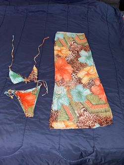 NWOT Floral 3 piece set size M